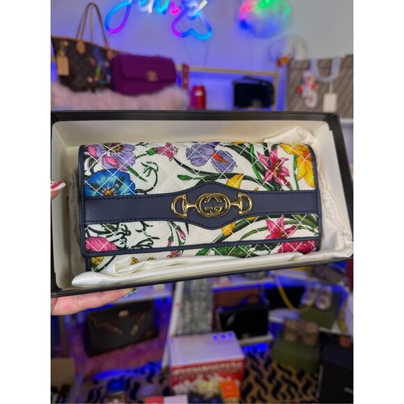 New in Box Gucci Dark Blue Zumi Continental Wallet Quilted Flora Canvas Leather - Picture 1 of 14